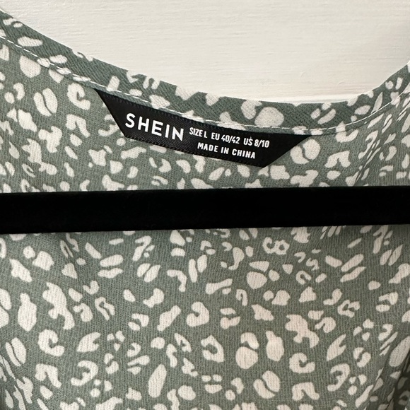 Shein Blouse - Picture 2 of 4